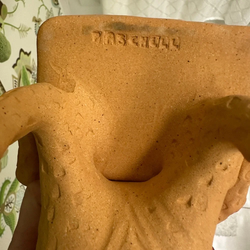Unique Alligator Ceramic Soap Dish/Holder